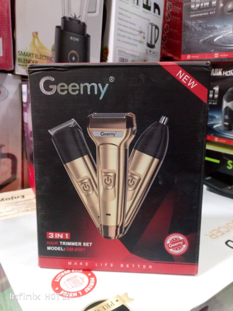 Geemy 3-in-1 Rechargeable Professional Grooming Kit - Image 2