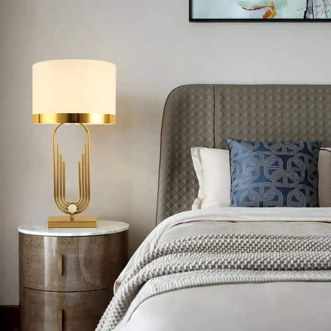 Luxury Bed Side Lamp - Image 4