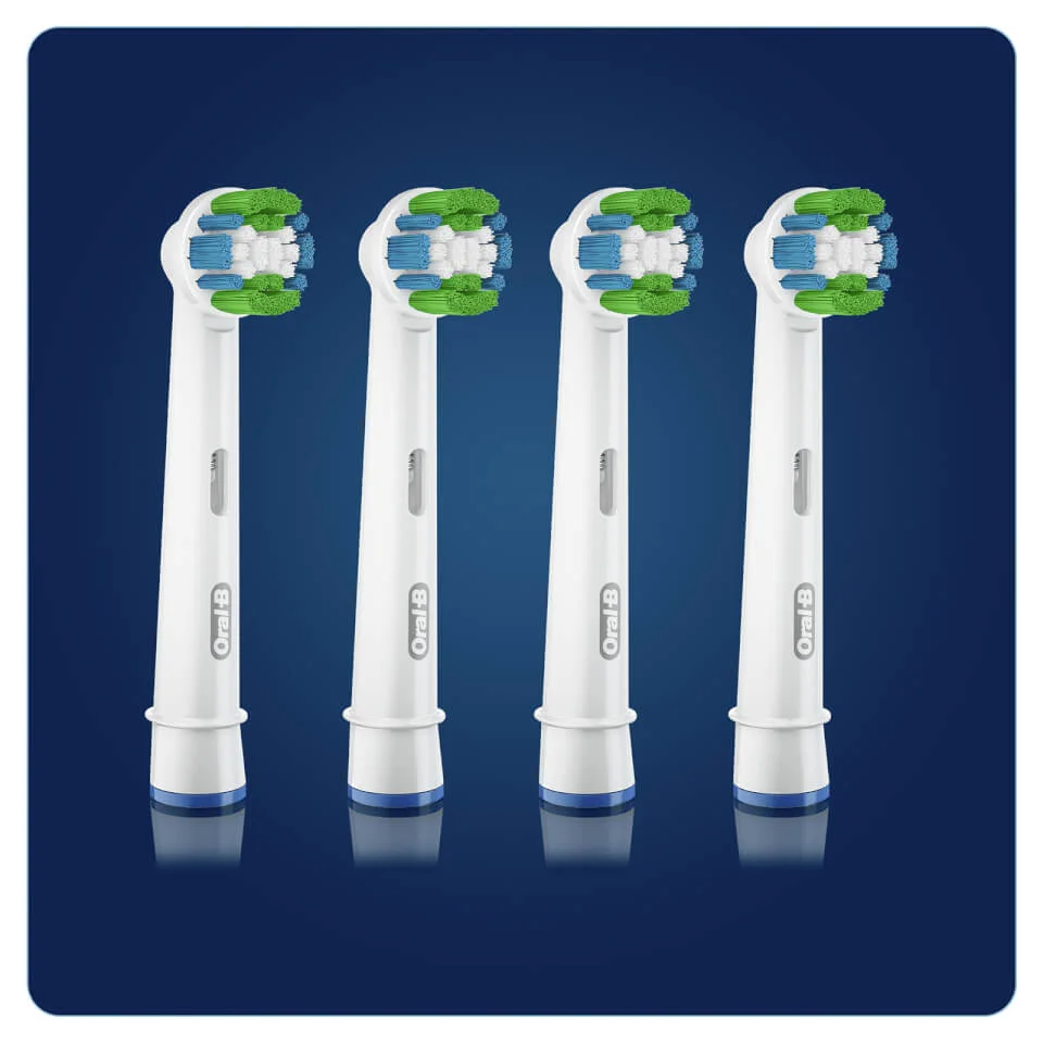 Oral B Precision Clean Toothbrush Head with CleanMaximiser Technology, Pack of 4 Counts - Image 3
