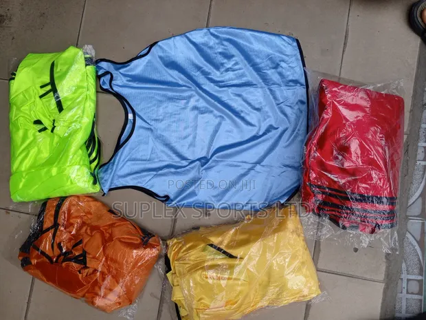 Foreign Football Training Bib. Set of 15 Pieces - Image 2