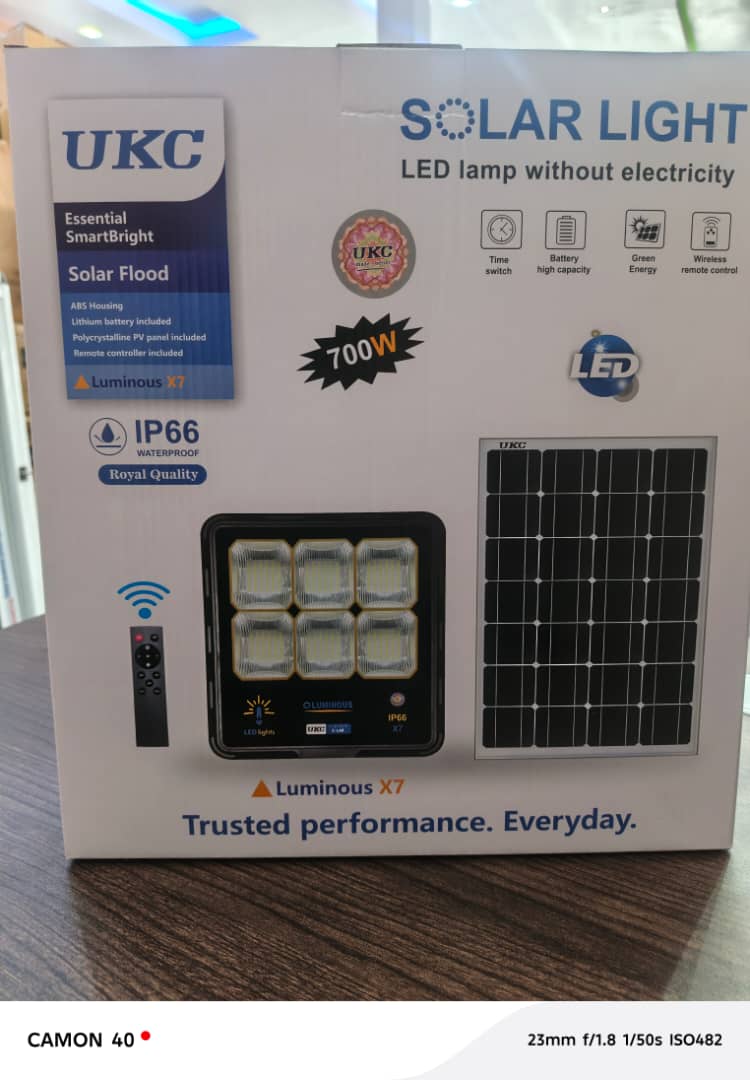 Luminous Essential SmartBright Outdoor Solar Flood Light Series - Image 2