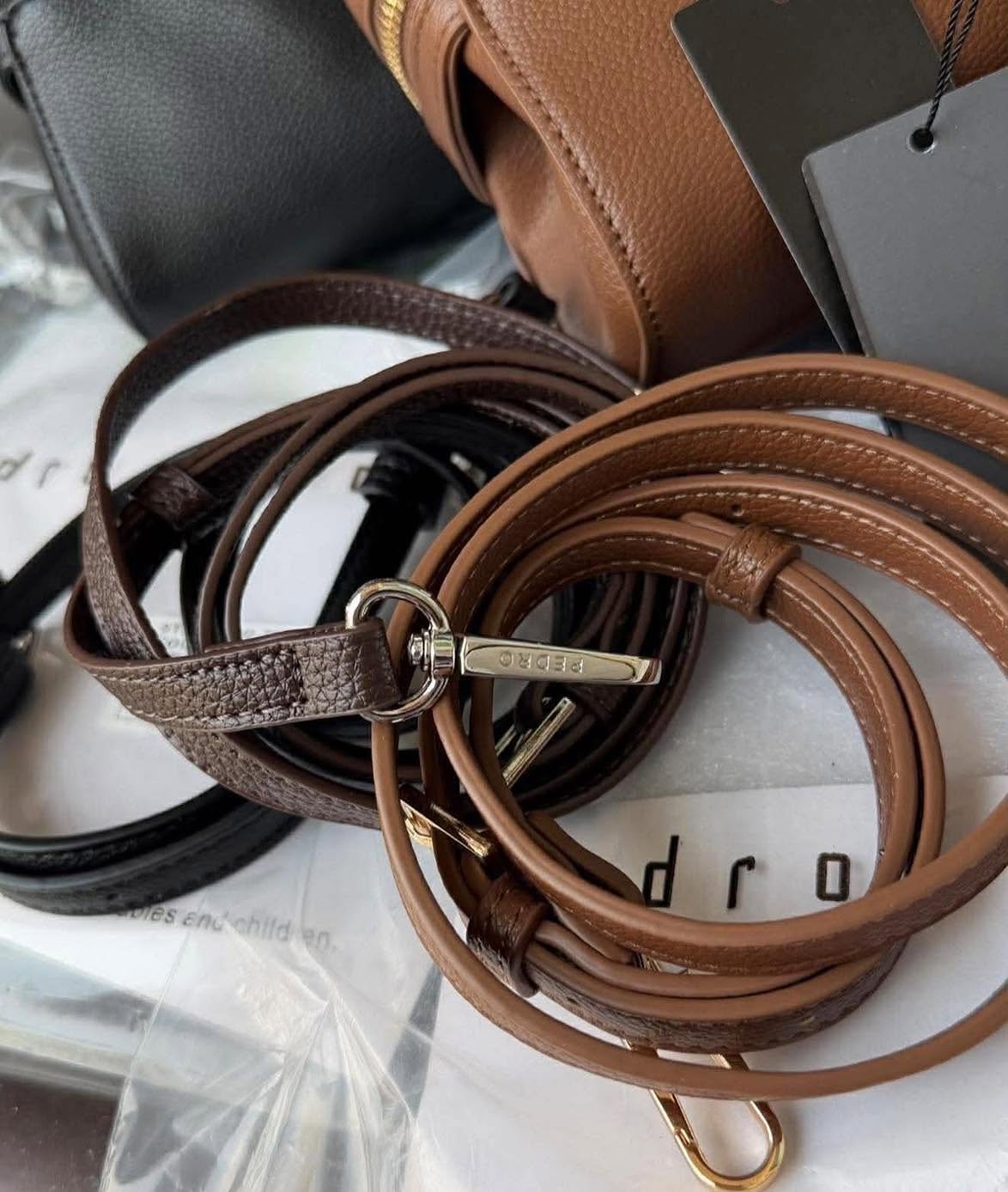 Minimalist Pebbled Leather Crossbody Bag - Image 4